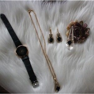 5 Piece Set Quartz Watch Necklace Earrings Ring Black NWT